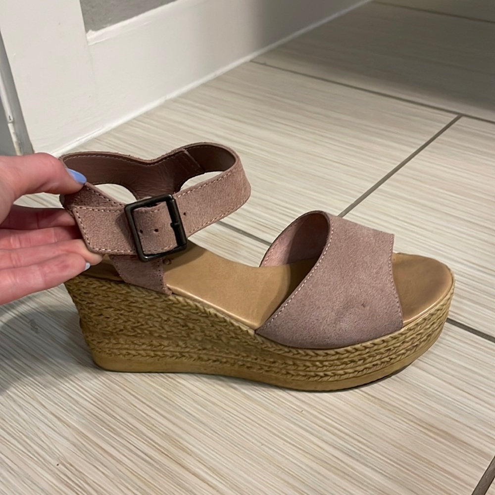 Bamboo platforms